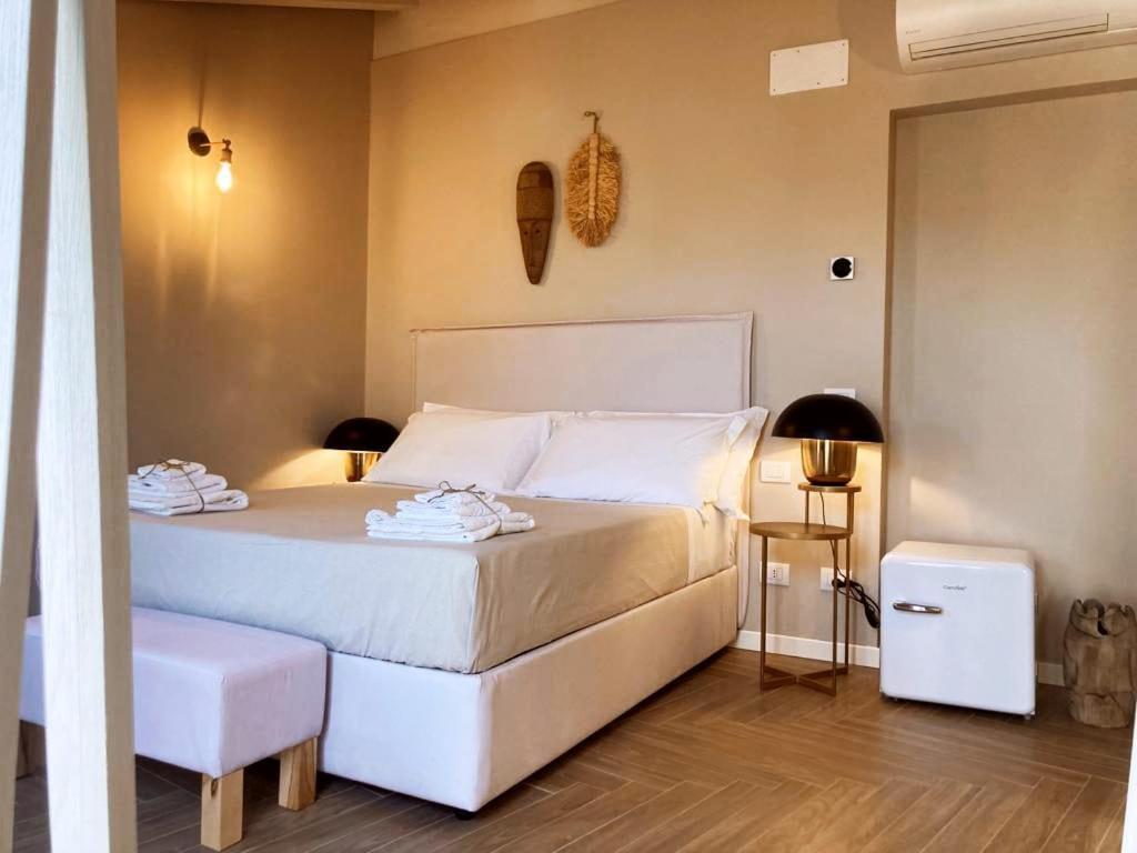 Gatto Bianco Rooms 42 แบร์กาโม ภายนอก รูปภาพ