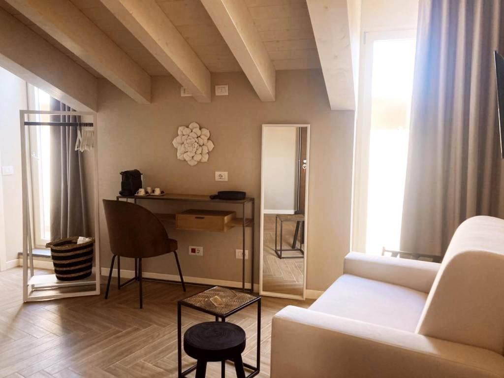 Gatto Bianco Rooms 42 แบร์กาโม ภายนอก รูปภาพ